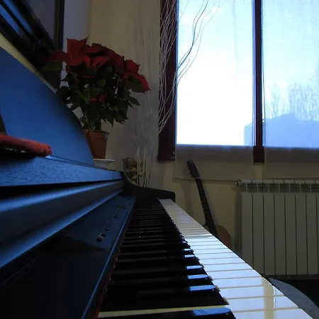 Interno 8 Panzió Róma