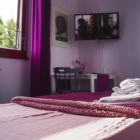 Interno 8 *